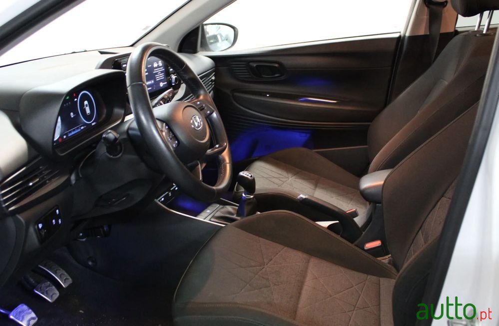 2022' Hyundai Bayon photo #5