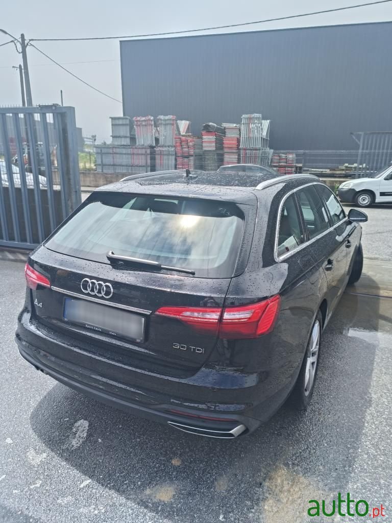 2022' Audi A4 Avant photo #4