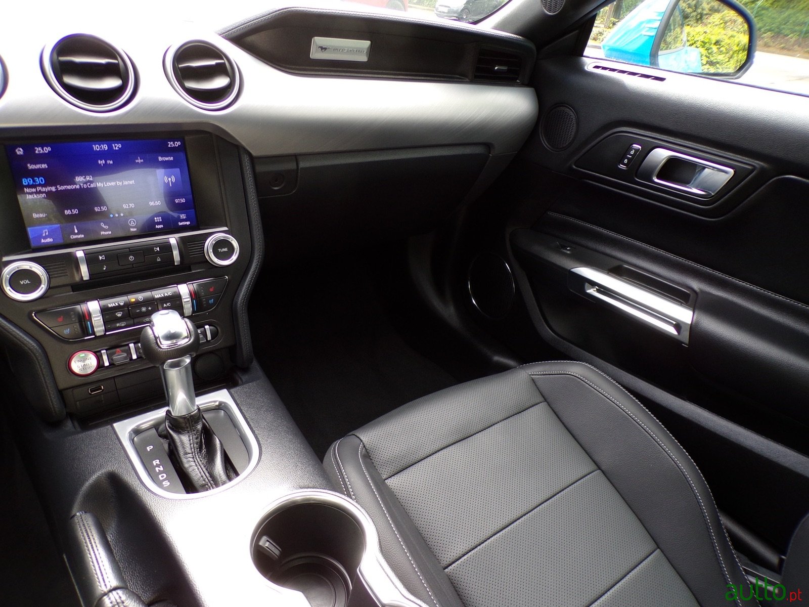 2022' Ford Mustang photo #6