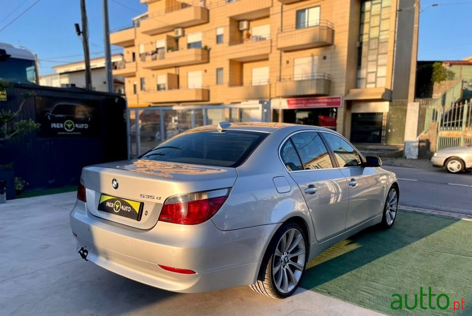 2005' BMW 535 photo #3