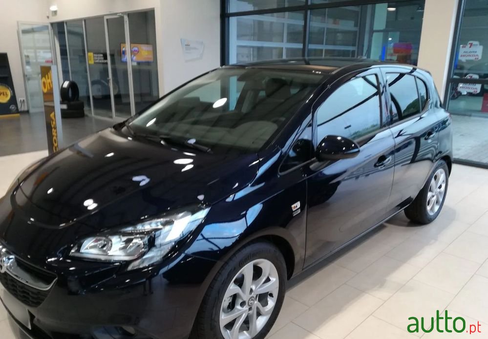 2019' Opel Corsa 1.0 T 120 Anos photo #1