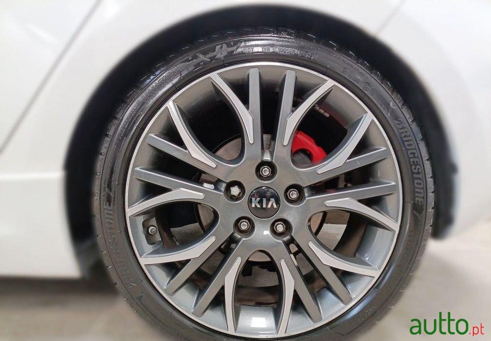 2015' Kia Ceed 1.6 T-Gdi Gt Top photo #6