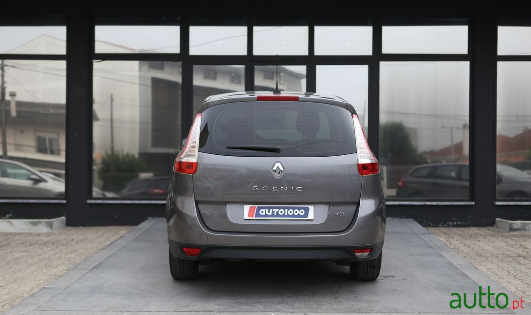 2013' Renault Grand Scenic photo #4