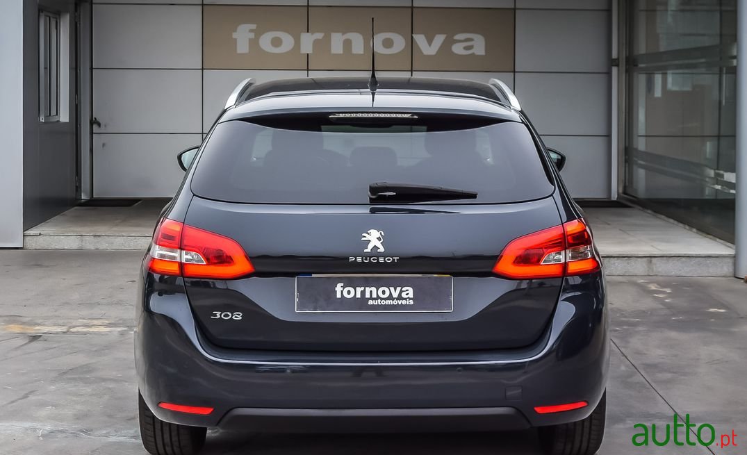 2019' Peugeot 308 Sw photo #6