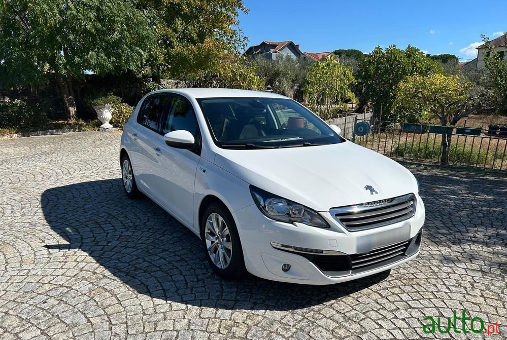 2016' Peugeot 308 1.6 Bluehdi Style photo #6
