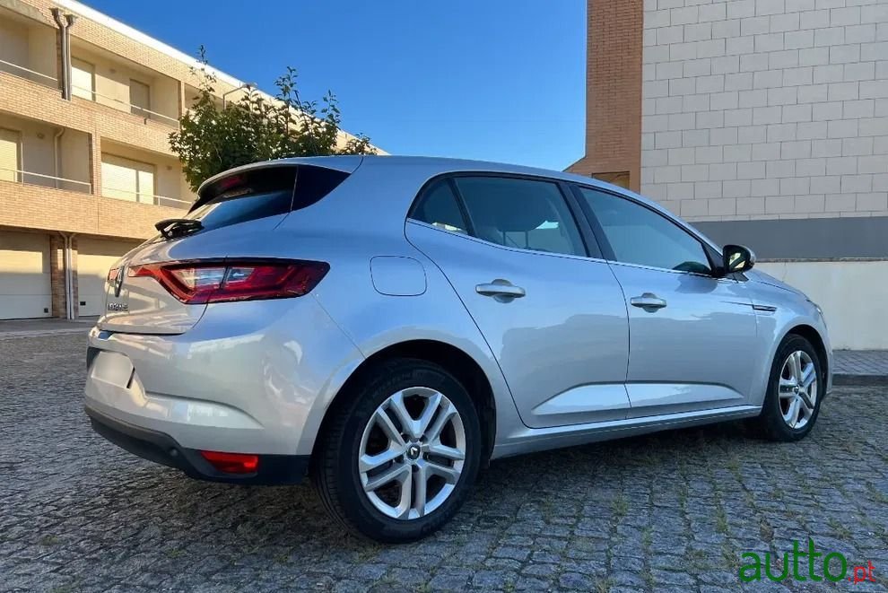 2018' Renault Megane photo #6