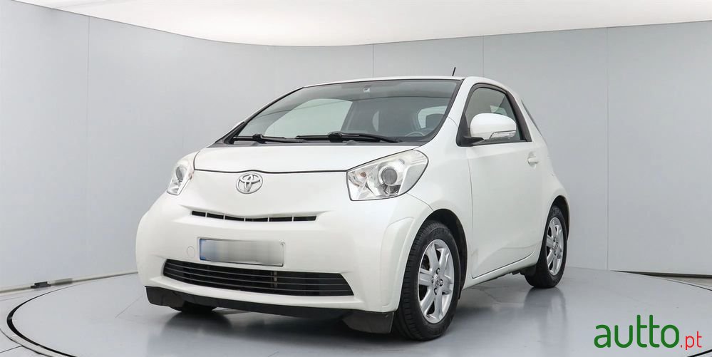 2010' Toyota iQ 1.0 Vvt-I 2 Ep photo #1