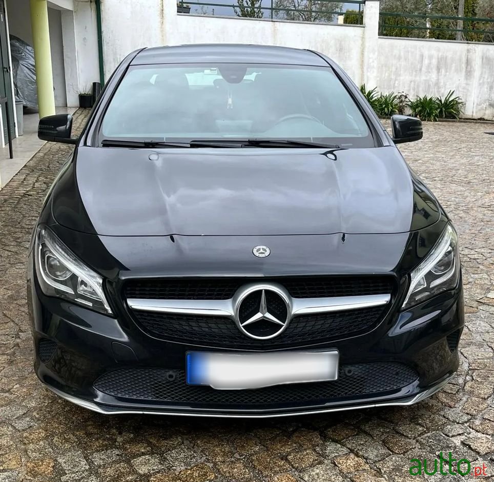 2017' Mercedes-Benz CLA 180 photo #2