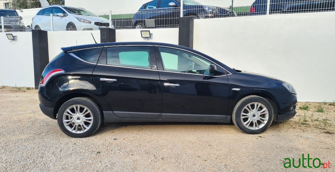 2012' Lancia Delta photo #4