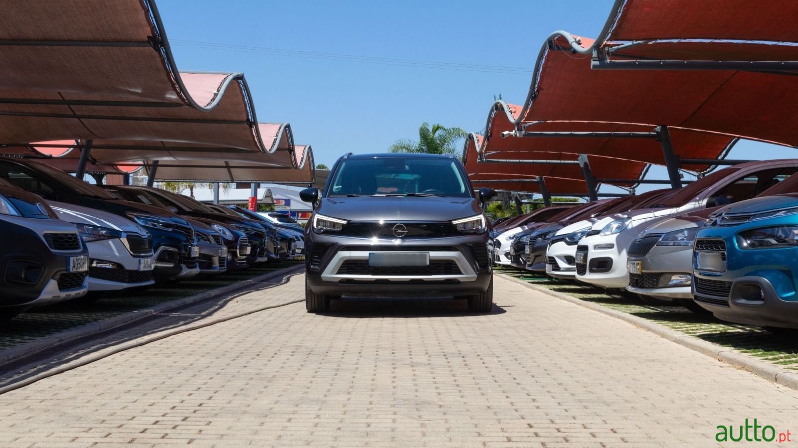 2022' Opel Crossland photo #2