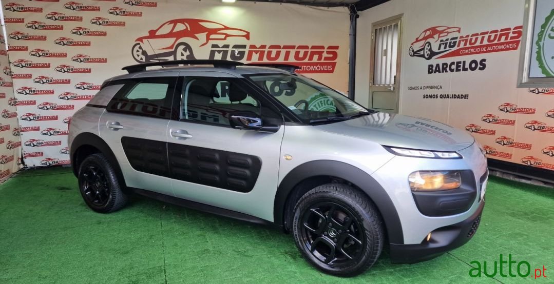 2014' Citroen C4 Cactus photo #2