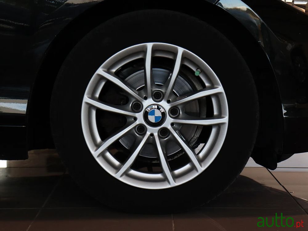 2016' BMW Série 1 D photo #5