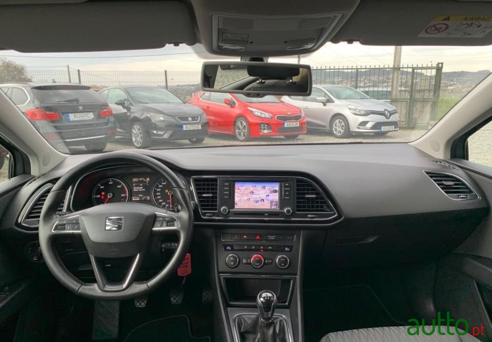 2015' SEAT Leon photo #6