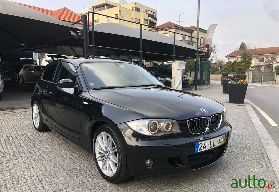 2008' BMW 118 photo #1