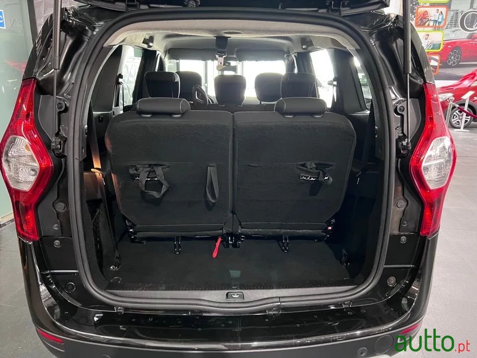 2021' Dacia Lodgy photo #3