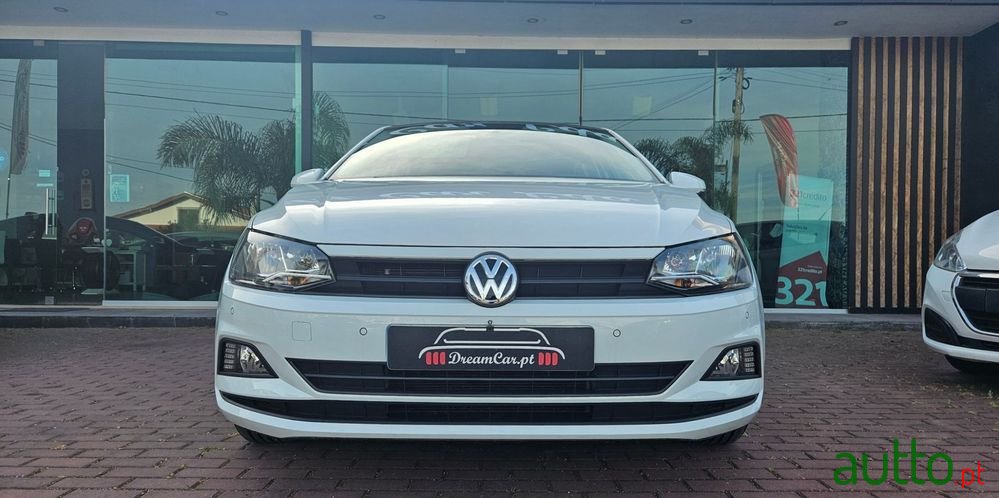 2019' Volkswagen Polo photo #3