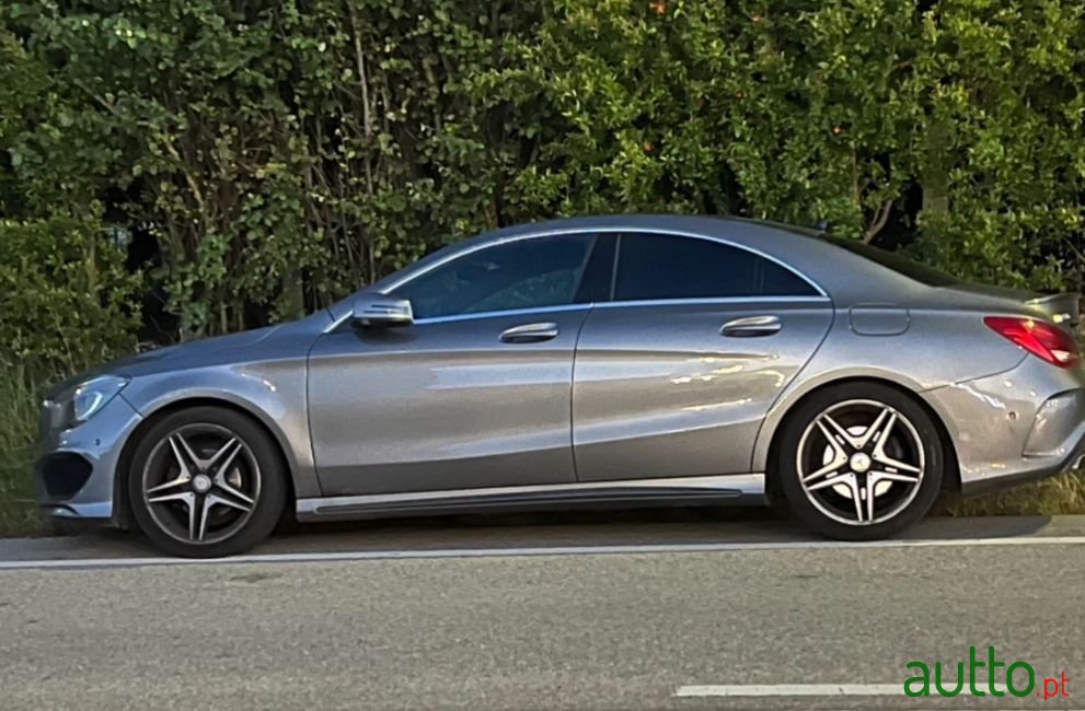 2013' Mercedes-Benz Cla-200 photo #1