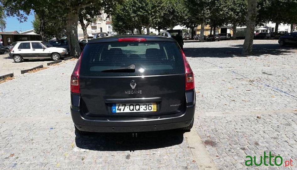 2008' Renault Megane photo #3