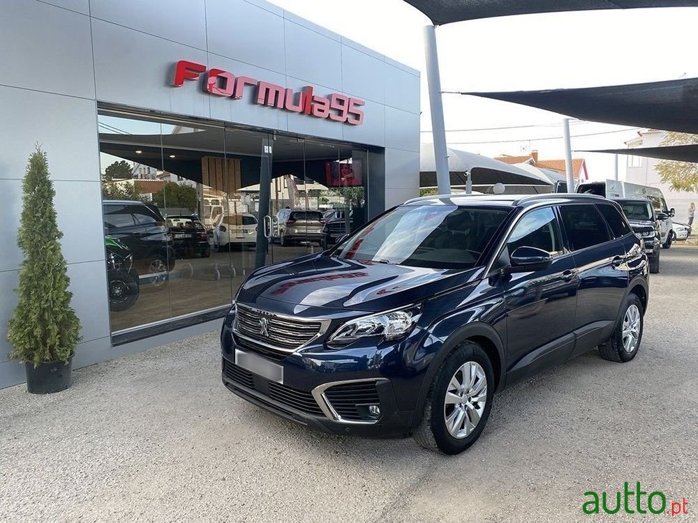 2018' Peugeot 5008 1.5 Bluehdi Active photo #4