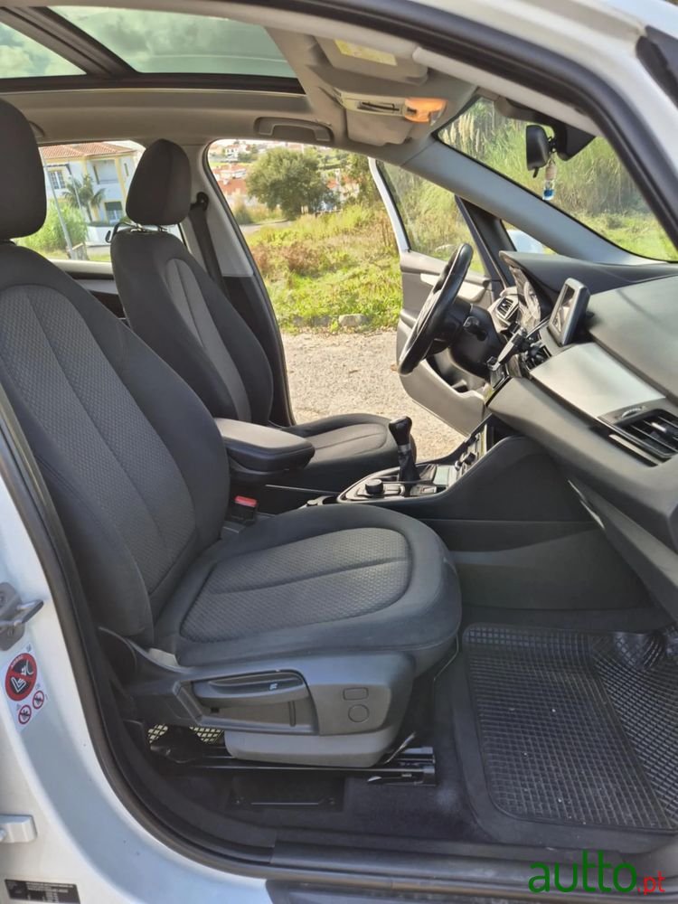 2016' BMW Série 2 D Advantage photo #6