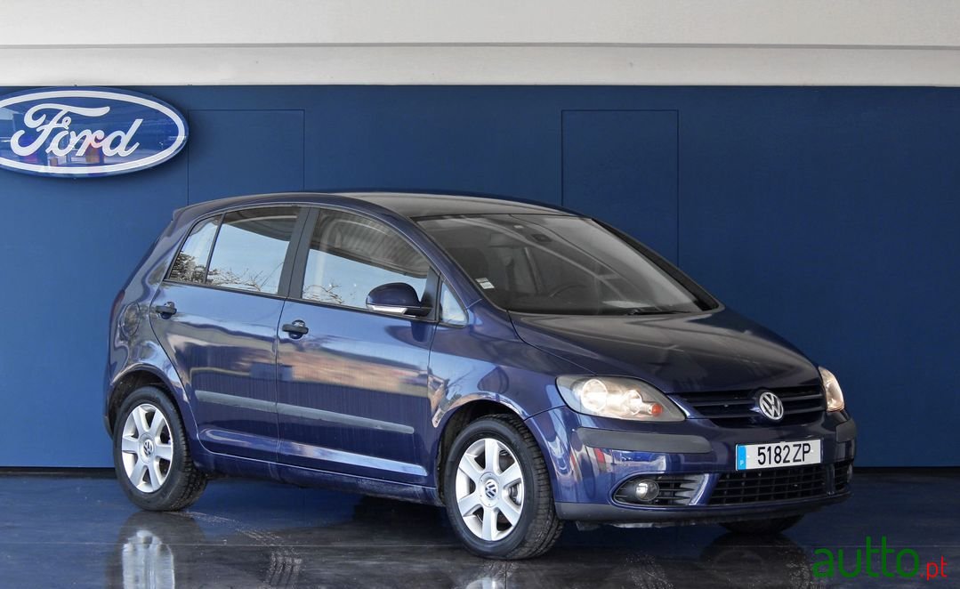 2005' Volkswagen Golf Plus photo #1