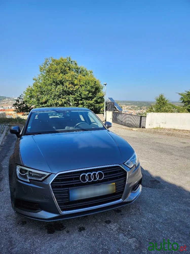 2016' Audi A3 Limousine photo #2