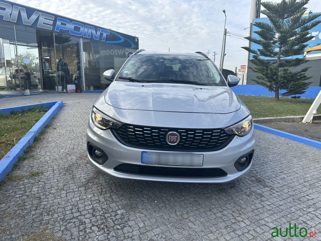 2019' Fiat Tipo Station Wagon photo #3