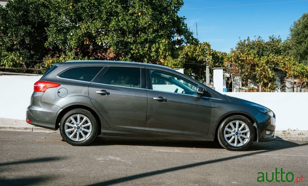 2018' Ford Focus photo #5