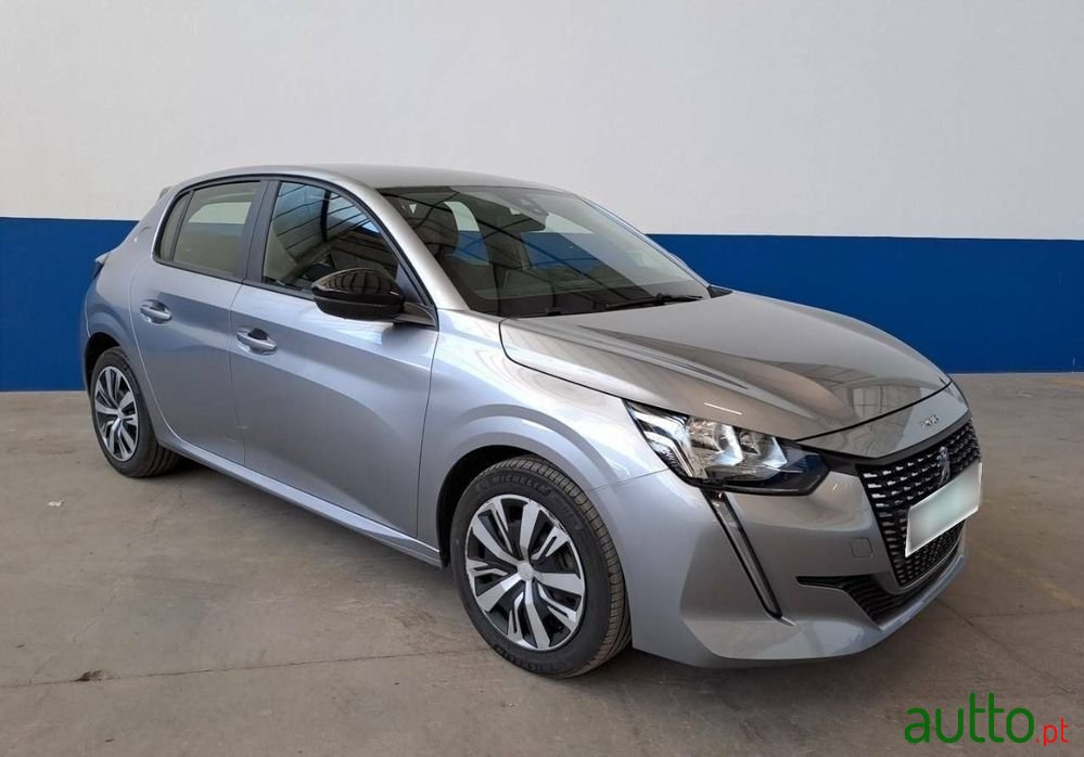 2023' Peugeot 208 photo #3