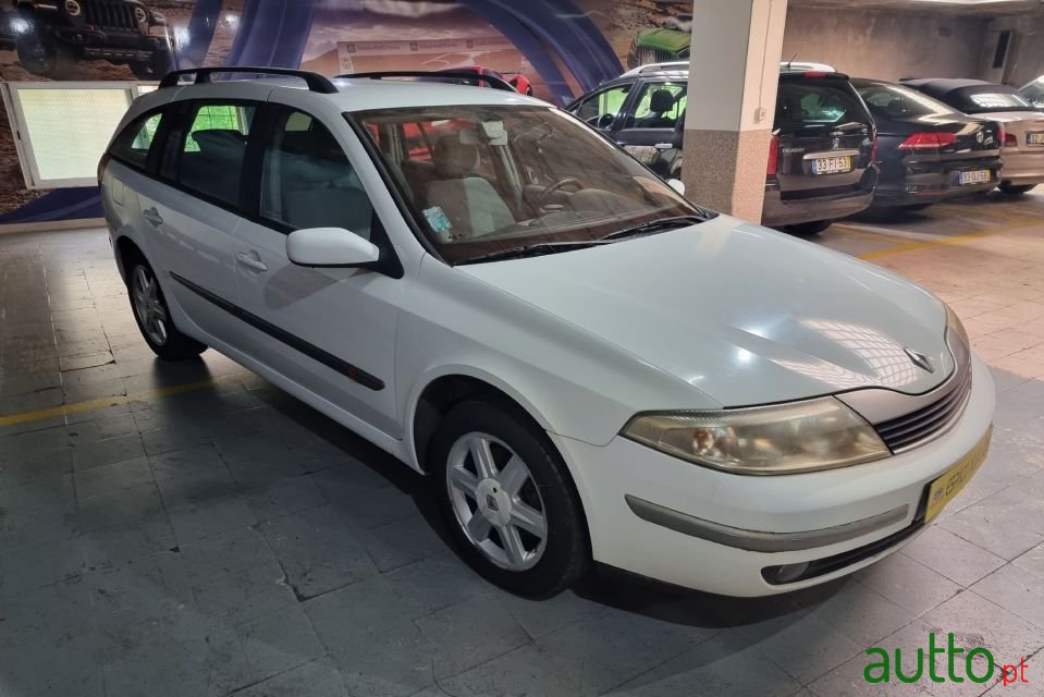 2003' Renault Laguna photo #3