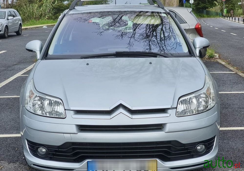 2007' Citroen C4 photo #2