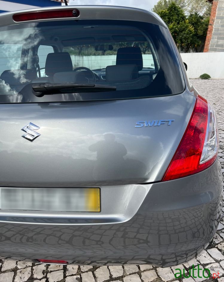 2012' Suzuki Swift 1.2 Vvt Glx photo #6