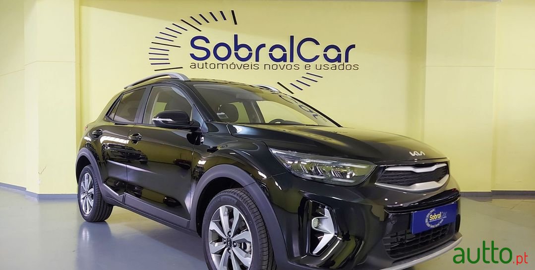 2021' Kia Stonic photo #3