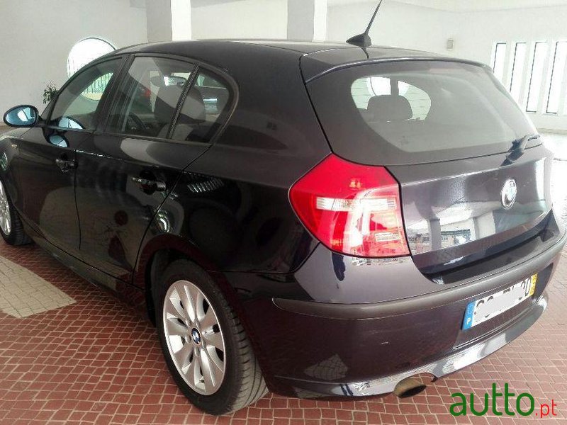 2008' BMW 118 D 143Cv photo #2