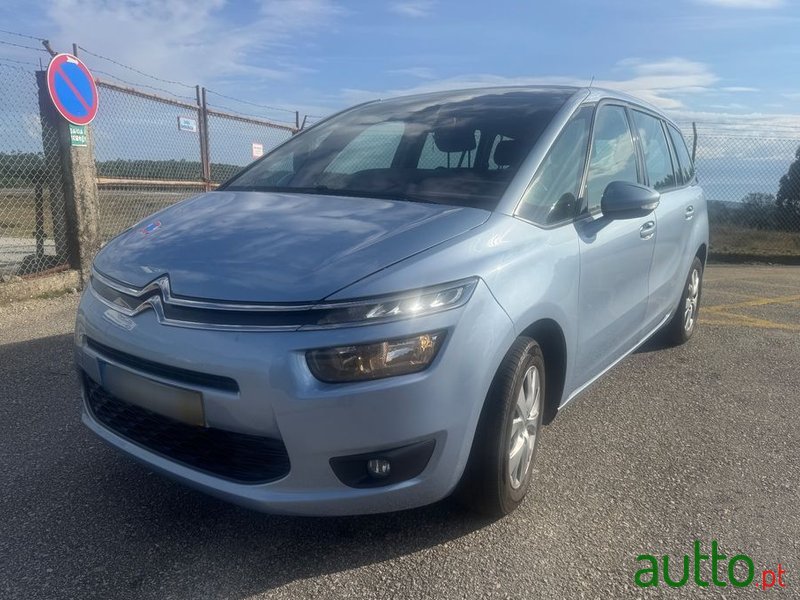 2014' Citroen C4 Grand Picasso photo #1