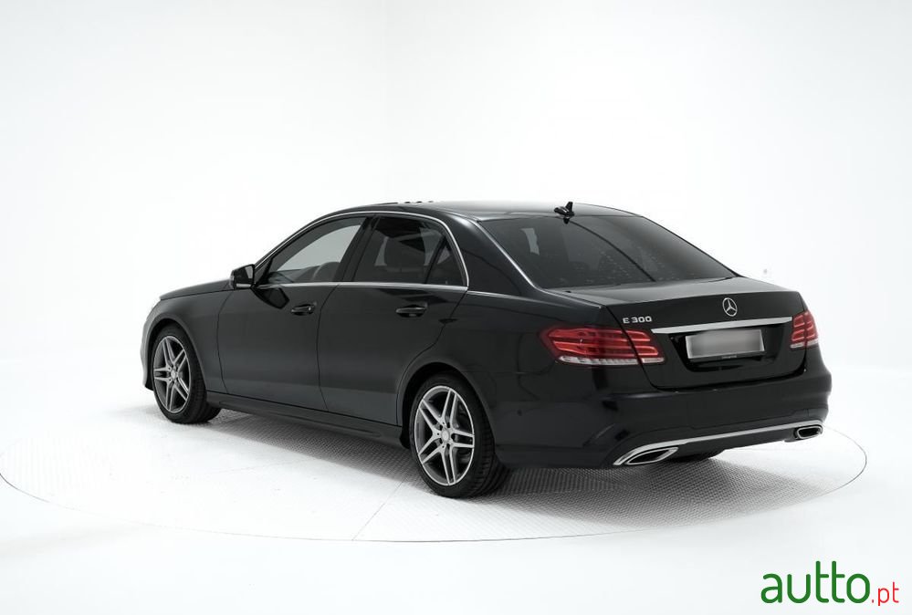 2014' Mercedes-Benz Classe E photo #4