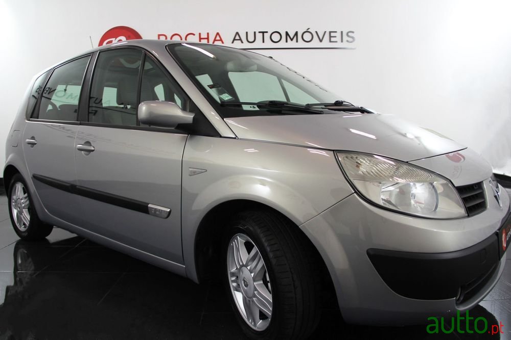 2005' Renault Scenic 1.5 Dci Dynamique photo #3