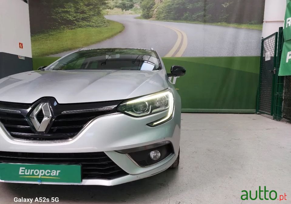 2019' Renault Megane Sport Tourer photo #5