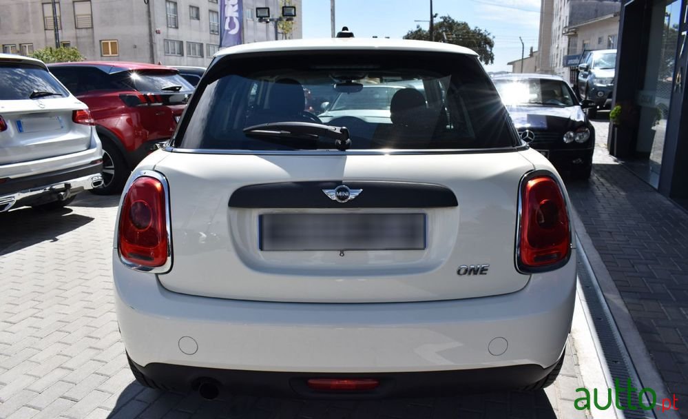 2015' MINI One D photo #4