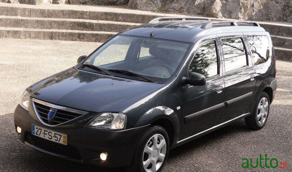 2008' Dacia Logan Mcv photo #1