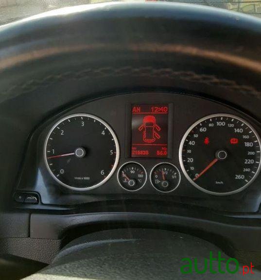 2008' Volkswagen Tiguan photo #1