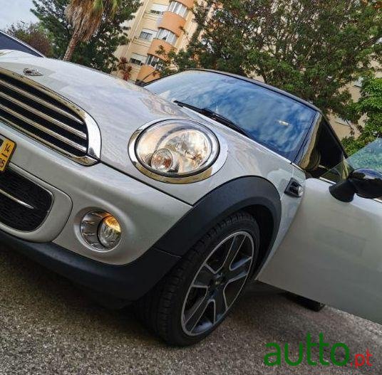 2014' MINI Cooper photo #1