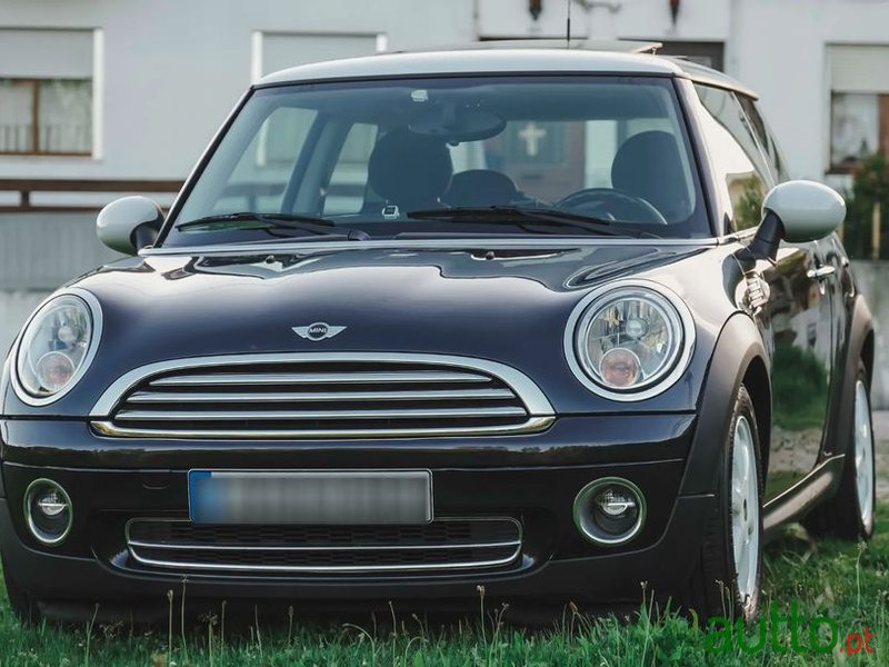 2008' MINI One 3 Portas photo #3