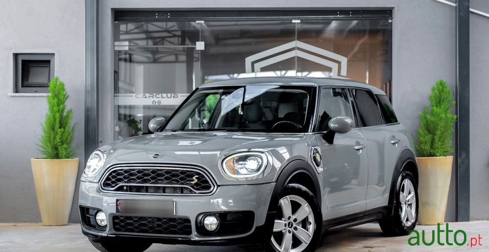 2018' MINI Countryman photo #1