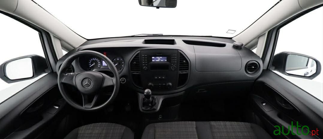 2020' Mercedes-Benz Vito photo #6