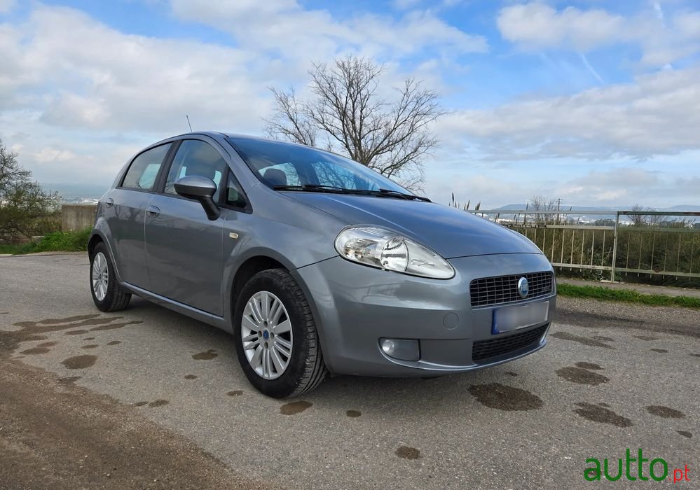 2007' Fiat Grande Punto photo #2