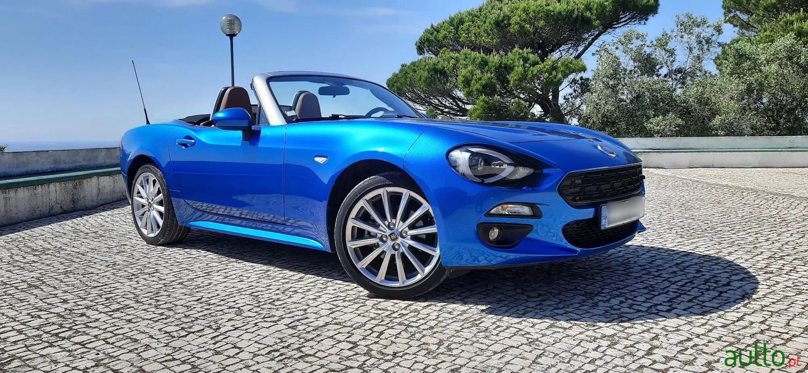 2019' Fiat 124 Spider photo #4