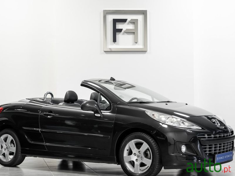 2011' Peugeot 207 photo #1