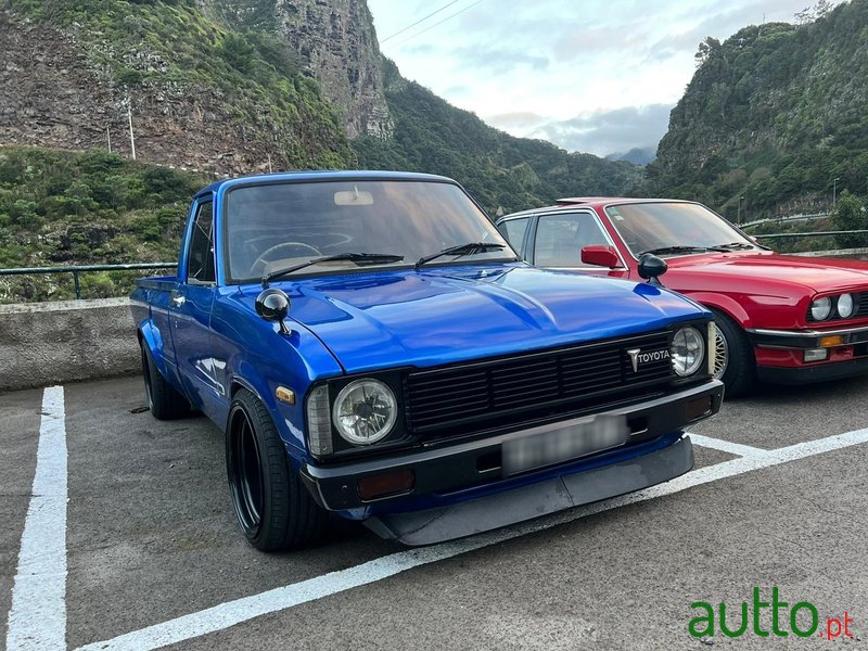 1981' Toyota Hilux photo #3