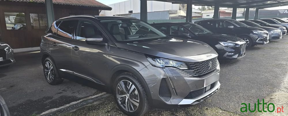 2021' Peugeot 3008 photo #3